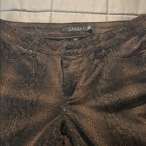 Liverpool Women's Snakeskin Patterned Jeans